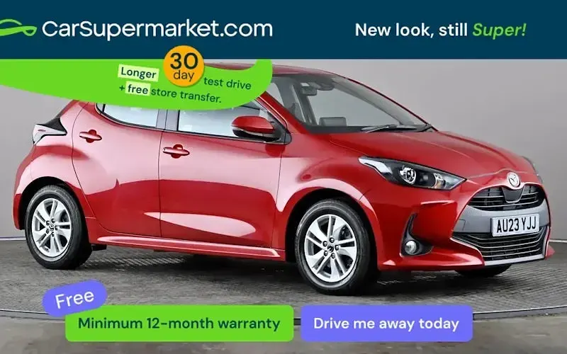 Begagnad Mazda 2 116 HK (85 kW) 2023 Röd Halvkombi