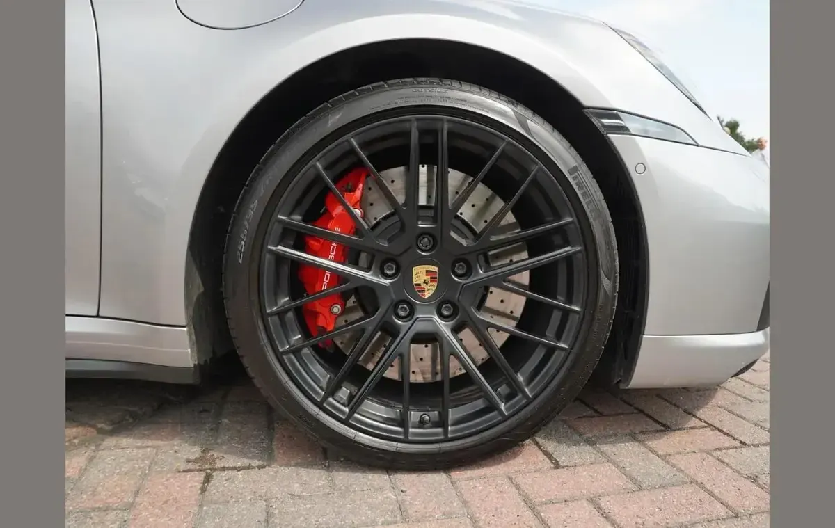 Used Porsche 992 572 HP (420 kW) 2021 Silver Coupe