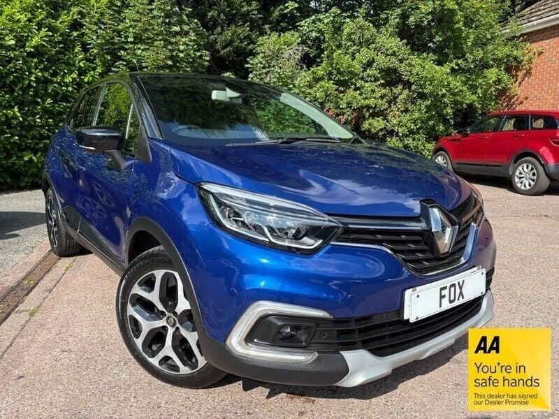 Blue Used 2019 Renault Captur GT-Line SUV | £11,975 (Fair price) - Image 1/4