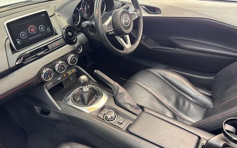 Used Mazda MX5 131 HP (96 kW) 2016 White Cabriolet