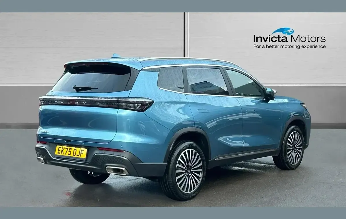 Used Chery Tiggo 8 197 HP (144 kW) 2025 Blue SUV