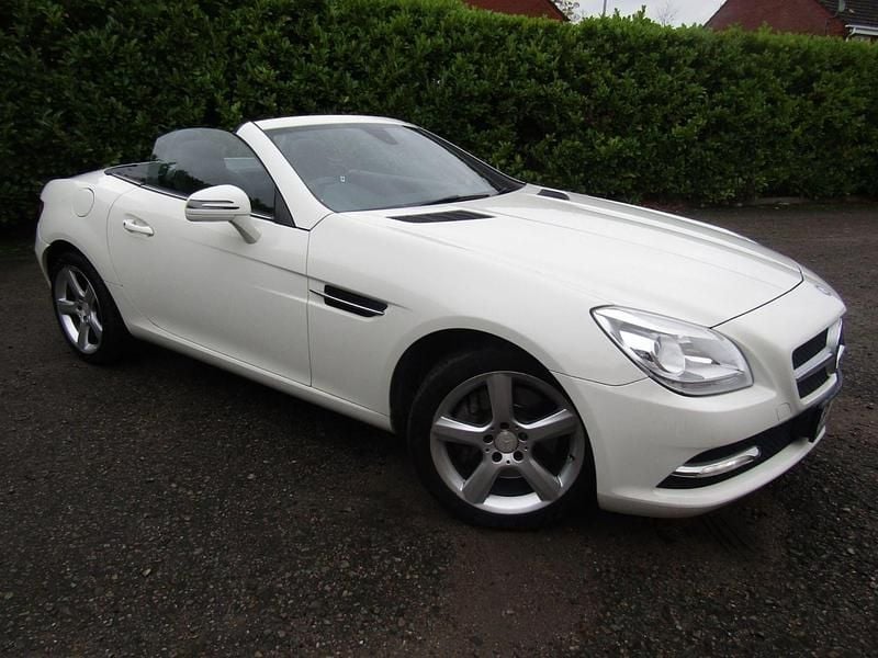 White Used 2012 Mercedes SLK250 Cabriolet | £6,437 (A bit pricey) - Image 1/4