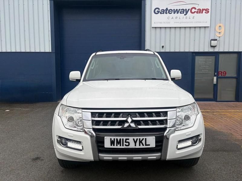 Used Mitsubishi Shogun 197 HP (144 kW) 2015 White SUV