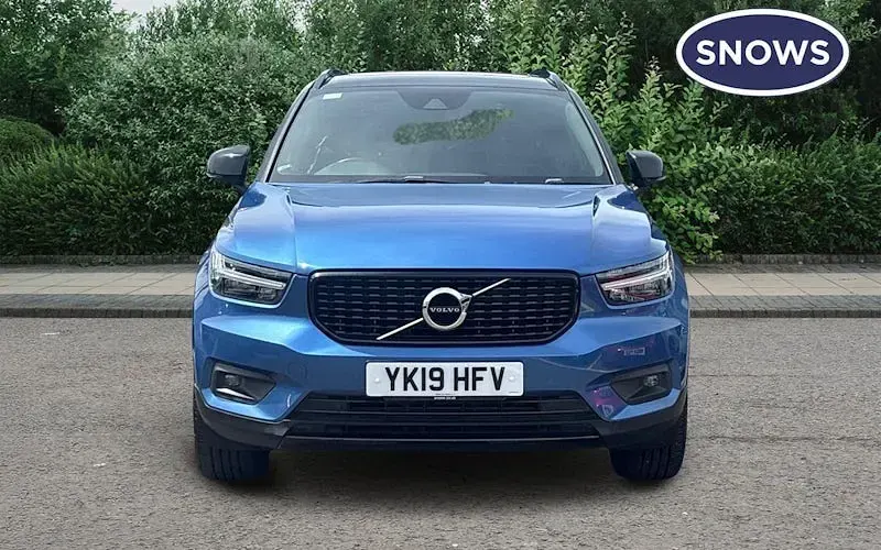 Used Volvo XC40 R-Design 190 HP (139 kW) 2019 Blue SUV