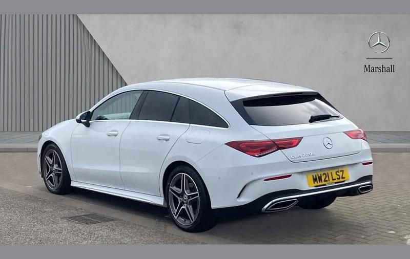 Used Mercedes CLA220 Shooting Brake AMG line 187 HP (137 kW) 2021 White Estate