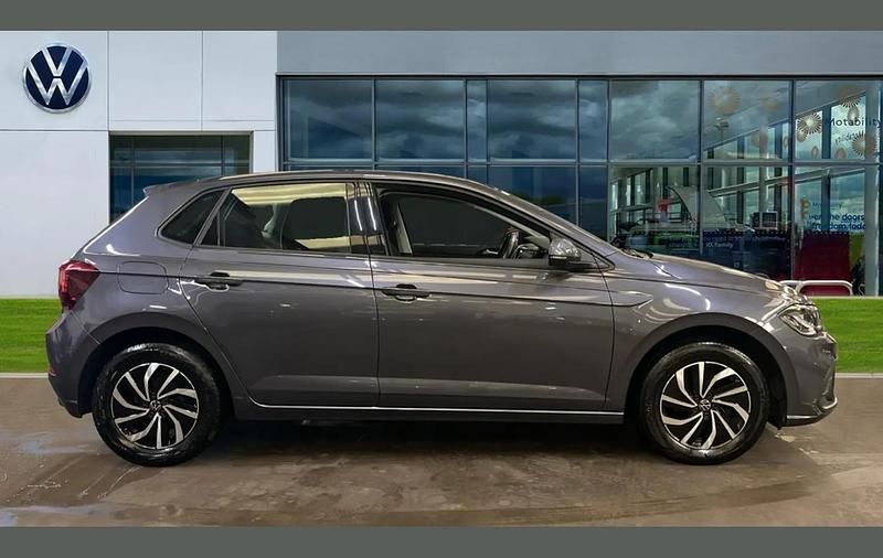 Used VW Polo Life 95 HP (69 kW) 2023 Smokey grey metallic Hatchback