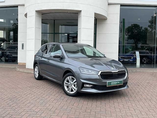 Graphite grey metallic New 2025 Skoda Fabia SE L Hatchback | £20,990 (A bit pricey) - Image 1/4