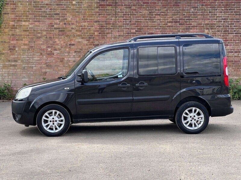 Black Used 2009 Fiat Doblò Dynamic MPV | £3,795 (Fair price) - Image 1/4