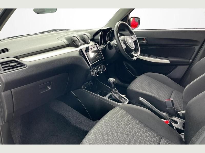 White Used 2019 Suzuki Swift SZ5 Hatchback | £12,795 (Fair price) - Image 1/4