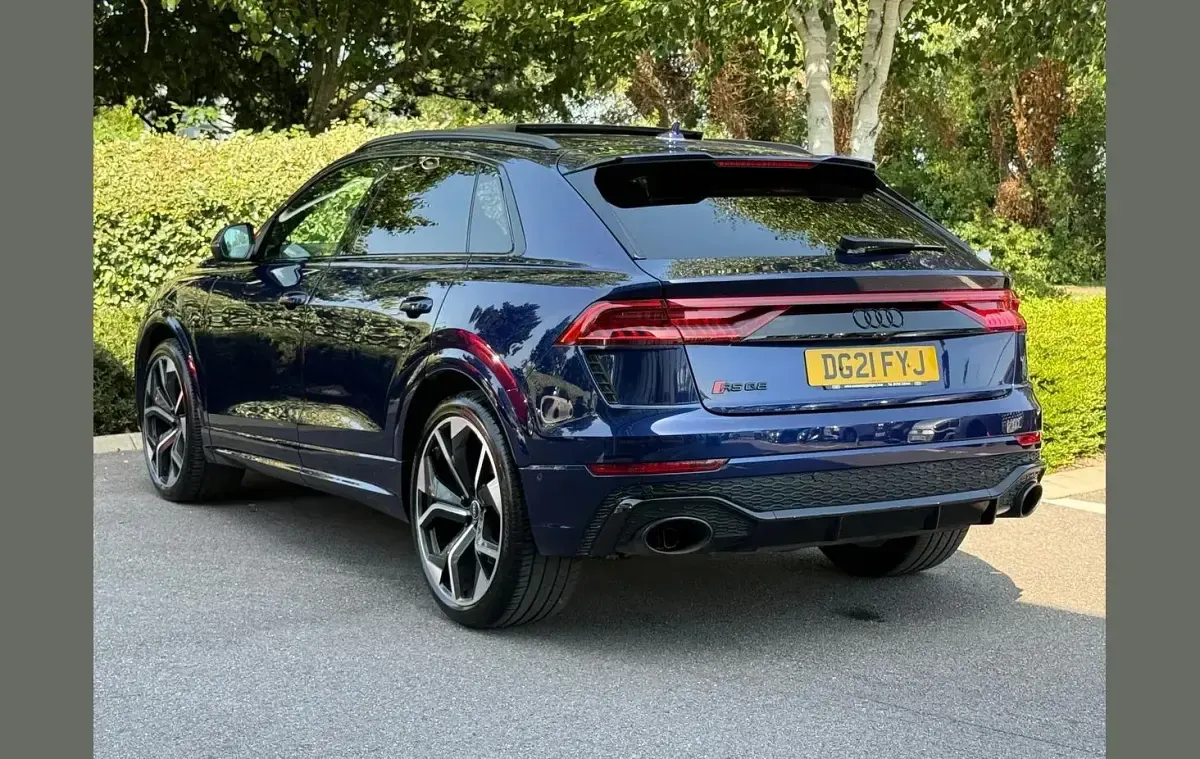 Used Audi Q8 Advanced 591 HP (434 kW) 2021 Blue SUV