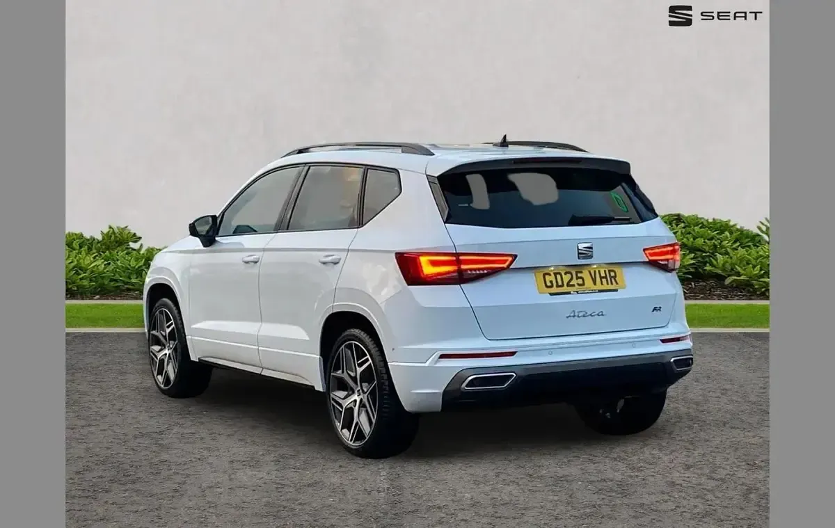 Used Seat Ateca FR Sport 148 HP (108 kW) 2025 White SUV