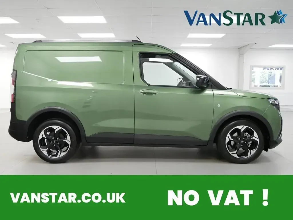 Used Ford Transit Courier Active 125 HP (91 kW) 2026 Green Van