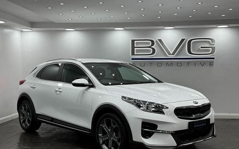 Used 2022 Kia XCeed SUV | £11,994 (Good price) - Image 1/2