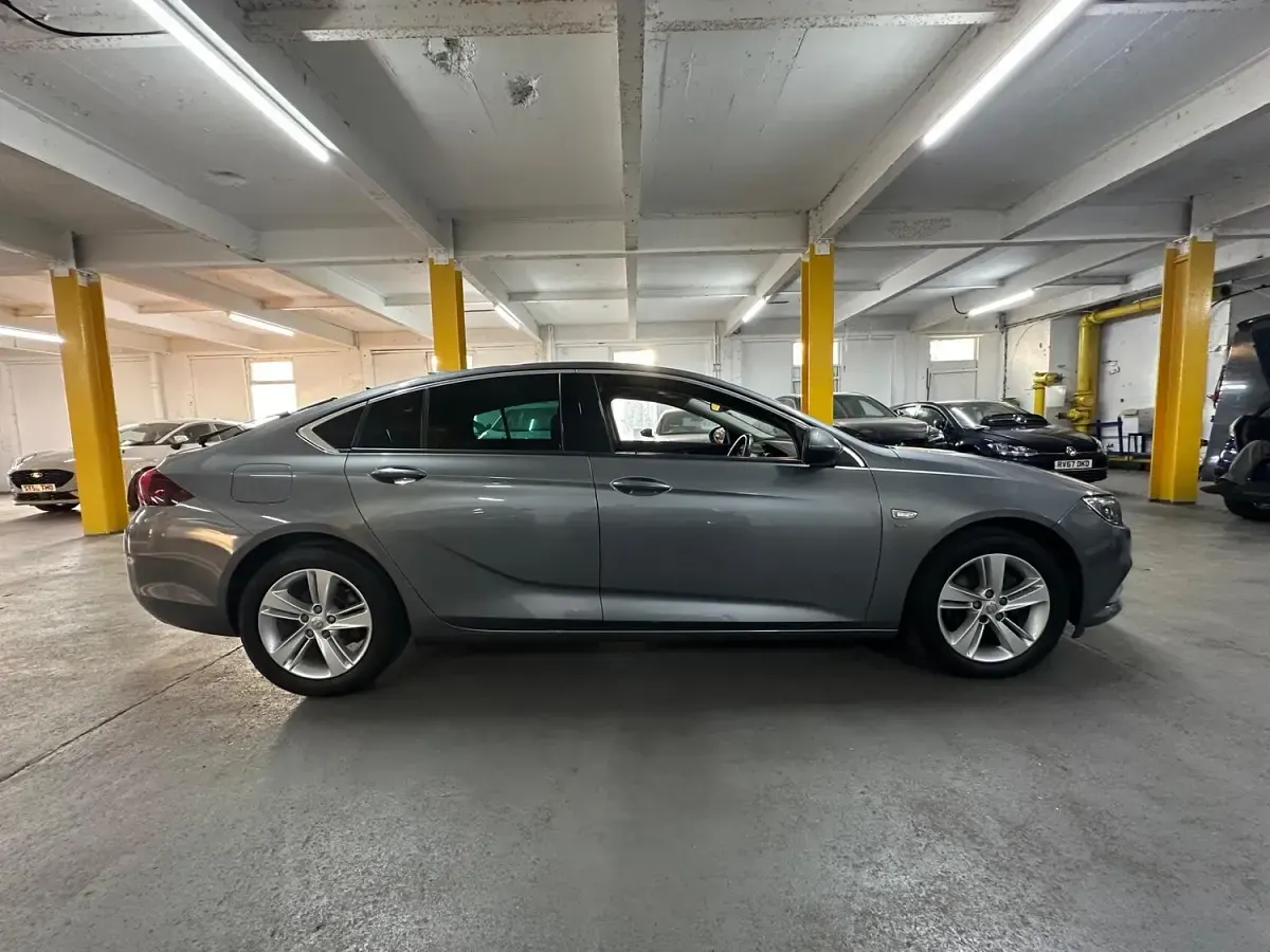 Used Vauxhall Insignia SRi 2018 Grey Hatchback