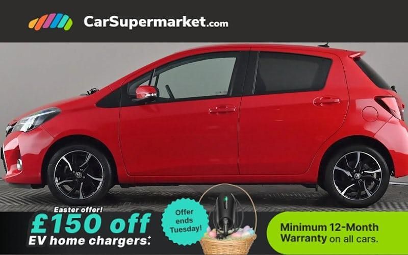 Used Toyota Yaris Design 99 HP (72 kW) 2016 Red Hatchback
