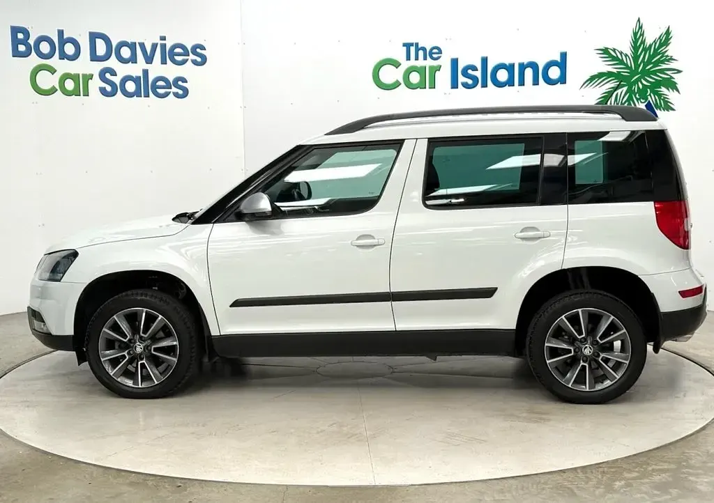 Used Skoda Yeti SE Drive 150 HP (110 kW) 2017 White SUV