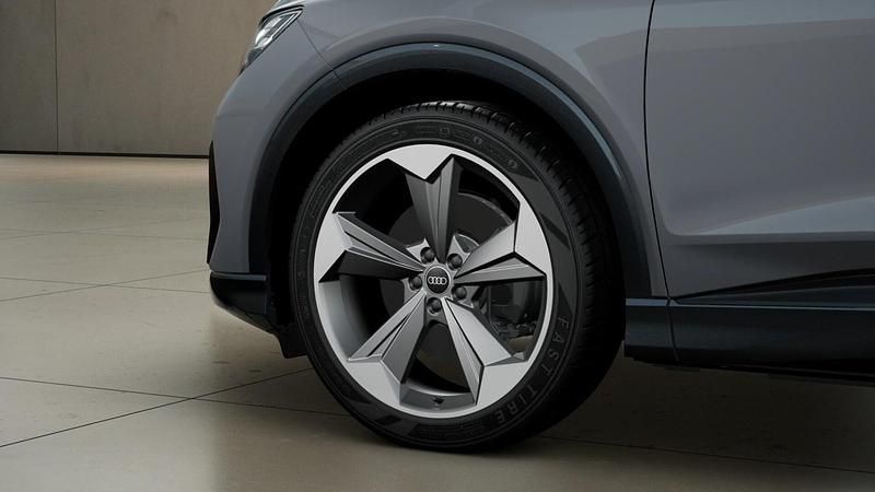 New Audi Q4 e-tron Black Edition 210 kW (286 HP) 2026 Grey SUV