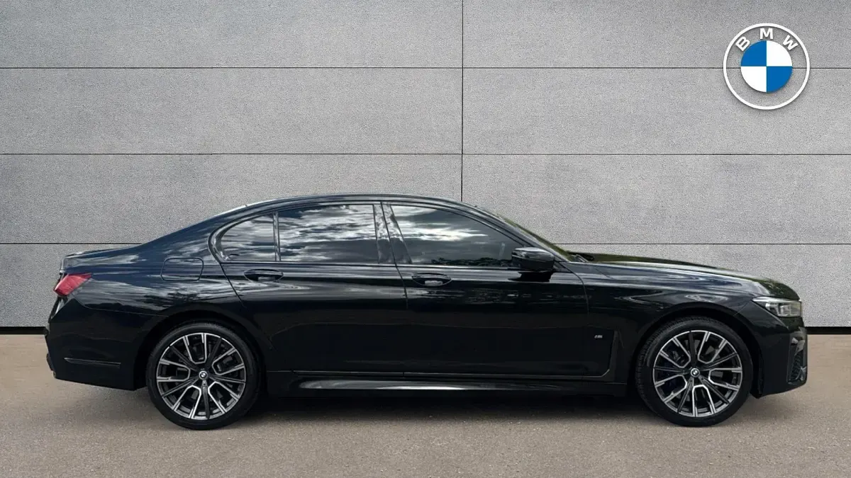 Usado BMW 740 M Sport 340 CV (250 kW) 2020 Negro Berlina