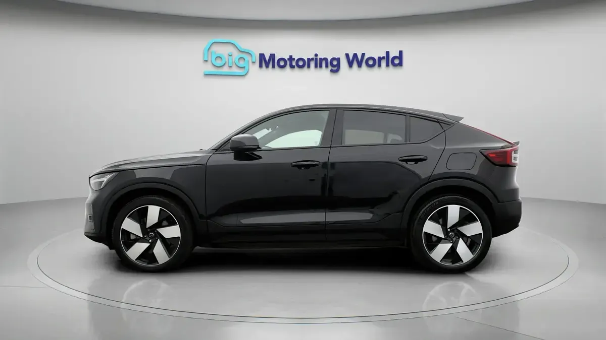 Used Volvo C40 Ultimate 169 kW (231 HP) 2022 Black SUV