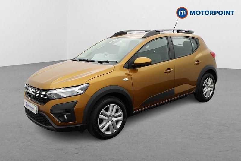 Used Dacia Sandero Expression 2023 Orange Hatchback