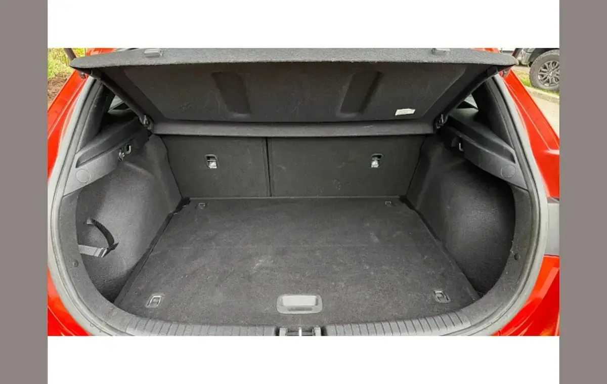Used Kia Ceed GT-Line 138 HP (101 kW) 2024 Orange Hatchback