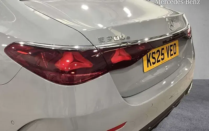 Used Mercedes E300 Urban 313 HP (230 kW) 2025 Grey Sedan