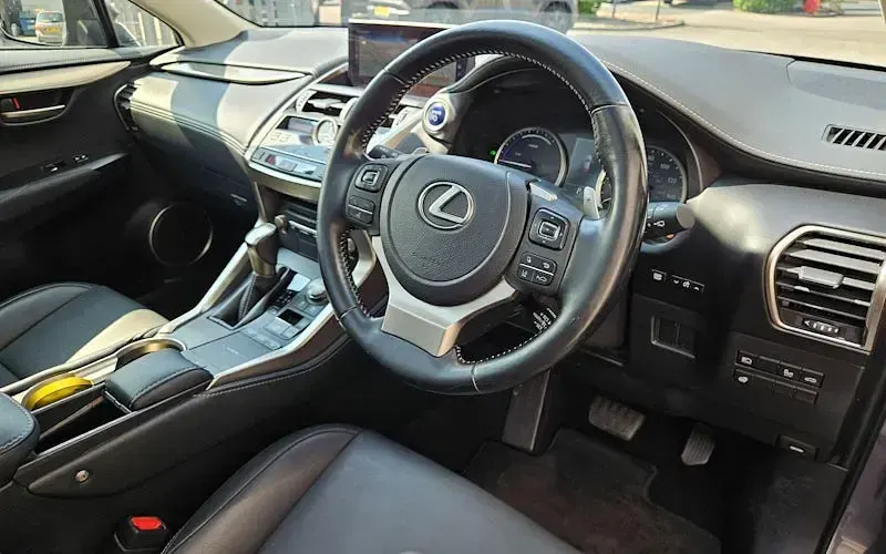 Used Lexus NX300h 197 HP (144 kW) 2021 Grey SUV