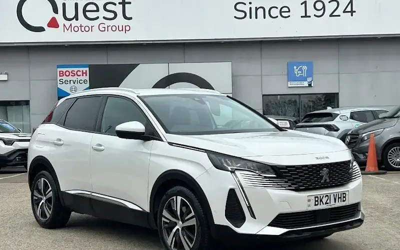 Używany Peugeot 3008 Allure Premium 131 KM (96 kW) 2021 SUV