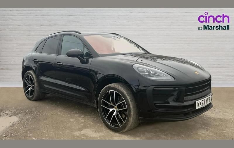 Used Porsche Macan 265 HP (194 kW) 2023 Black SUV