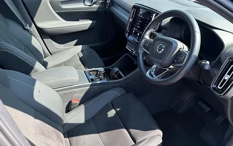 Used Volvo XC40 Ultra 163 HP (119 kW) 2026 SUV