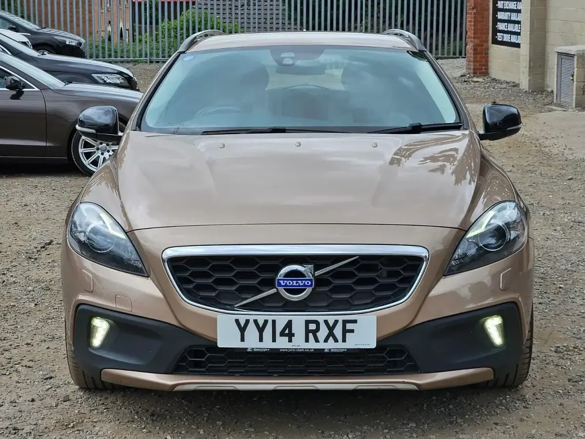 Used Volvo V40 2014 Bronze Hatchback