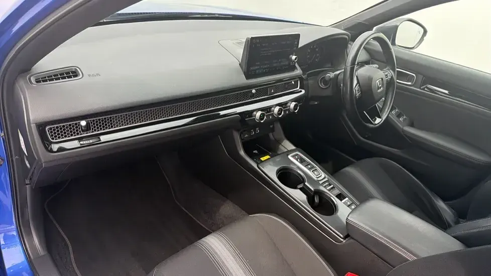 Używany Honda Civic Sport 184 KM (135 kW) 2022 Niebieski Hatchback