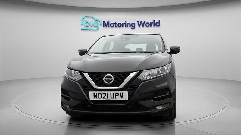 Used Nissan Qashqai Acenta Premium 160 HP (117 kW) 2021 Black SUV