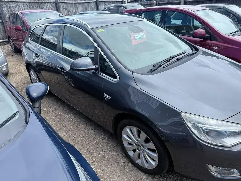 Used Vauxhall Astra 2011 Grey Estate