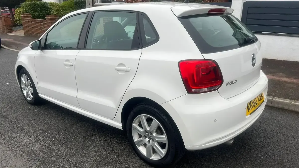 Used VW Polo SE 85 HP (62 kW) 2010 White Hatchback