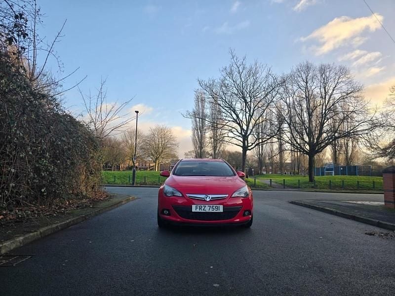 Used Vauxhall Astra GTC SRi 2013 Red Hatchback