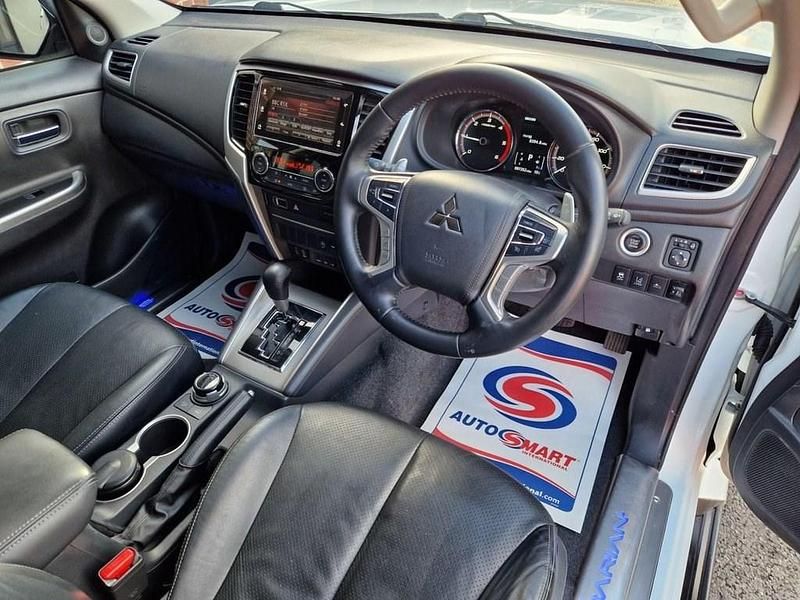 Used Mitsubishi L200 150 HP (110 kW) 2020 White Pickup