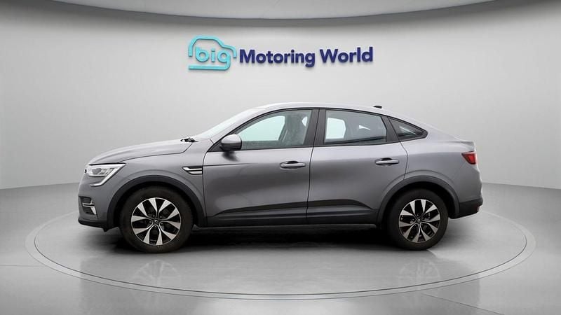 Used Renault Arkana Evolution 145 HP (106 kW) 2023 Grey SUV