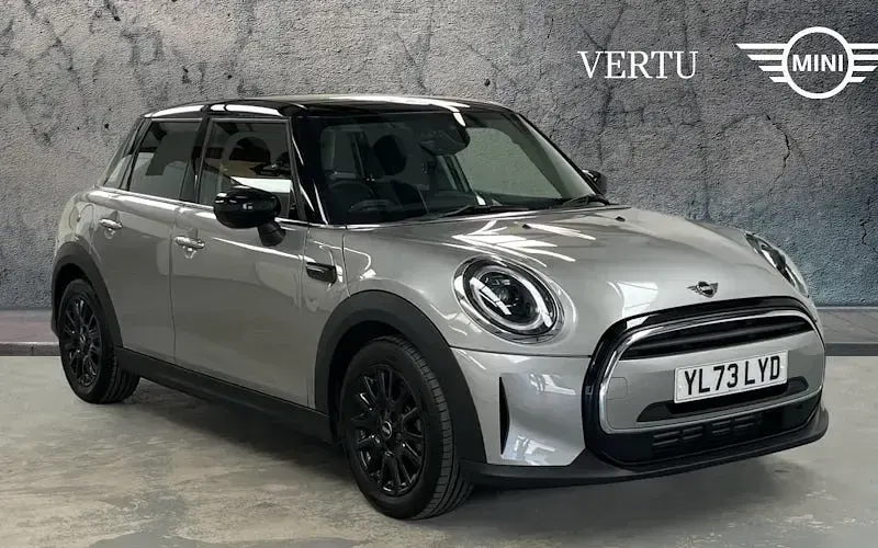 Used Mini Cooper Classic 136 HP (100 kW) 2024 Hatchback