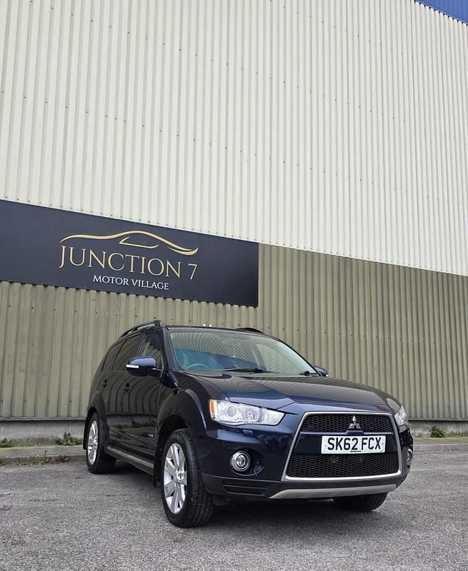 Usado Mitsubishi Outlander 150 HP (110 kW) 2012 Azul SUV