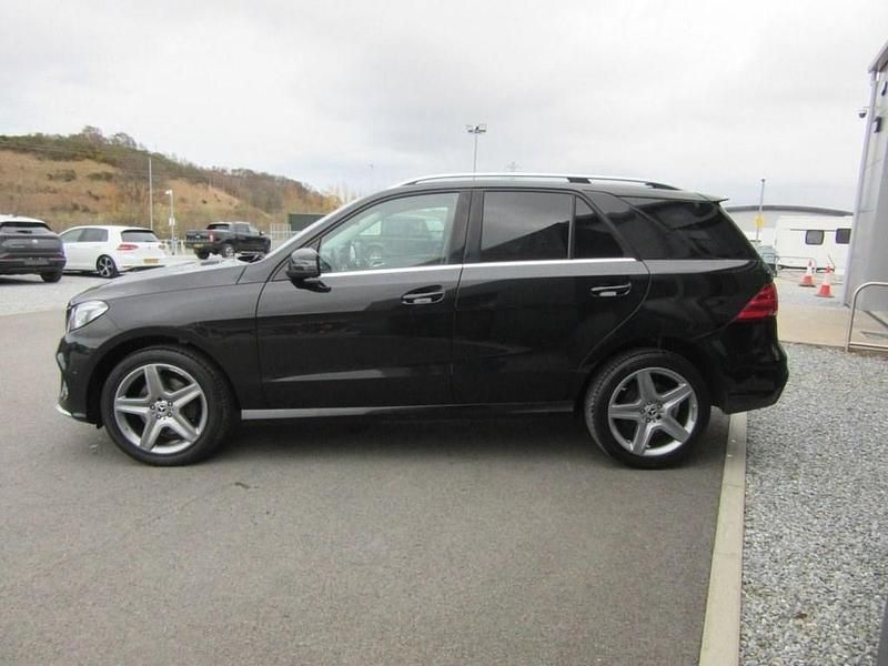 Used Mercedes GLE250 AMG line 204 HP (150 kW) 2017 Black Estate