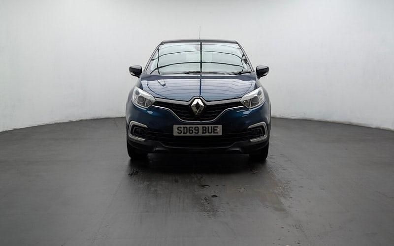 Used Renault Captur Iconic 131 HP (96 kW) 2019 Blue/black SUV