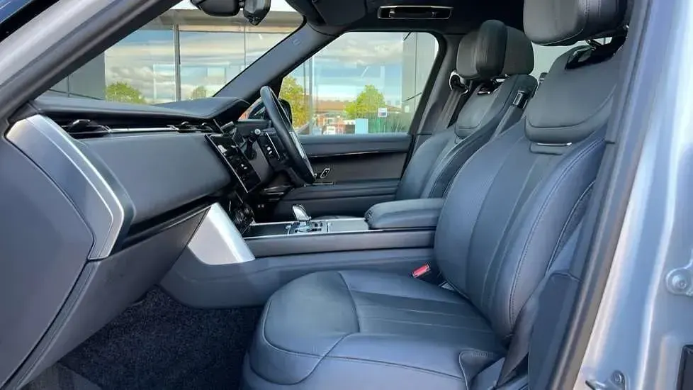 Begagnad Land Rover Range Rover 502 HK (369 kW) 2022 Silver SUV