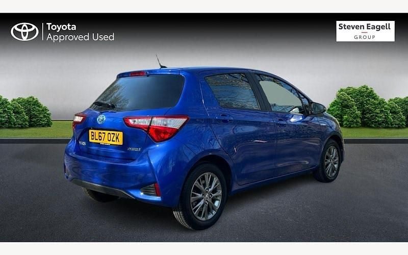 Used Toyota Yaris Hybrid 101 HP (74 kW) 2020 Hatchback