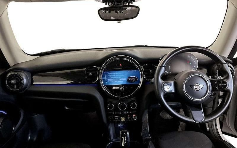 Used Mini Cooper Level 1 135 kW (184 HP) 2023 Hatchback