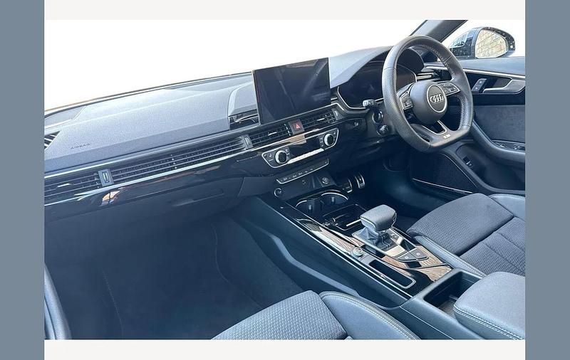 Used Audi A4 Black Edition 150 HP (110 kW) 2024 Grey Sedan