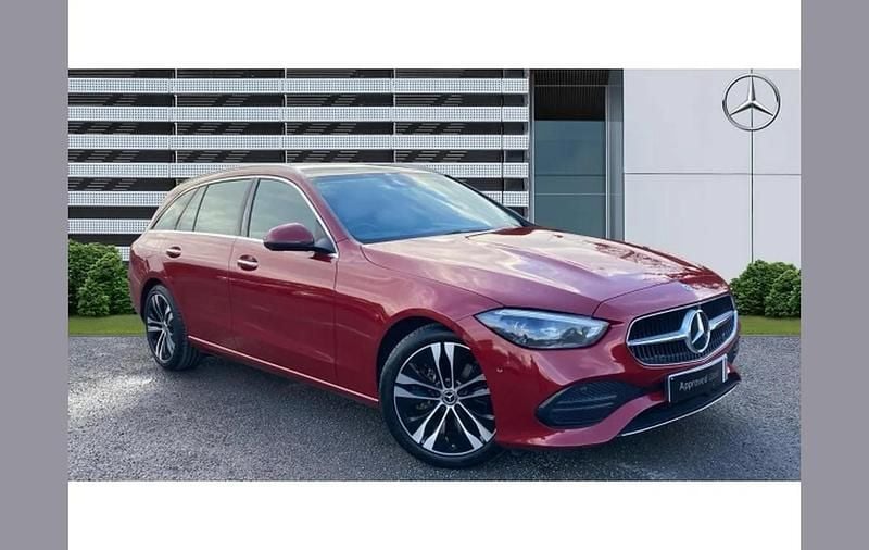 Used Mercedes C200 Exclusive Luxury 200 HP (147 kW) 2023 Red Estate