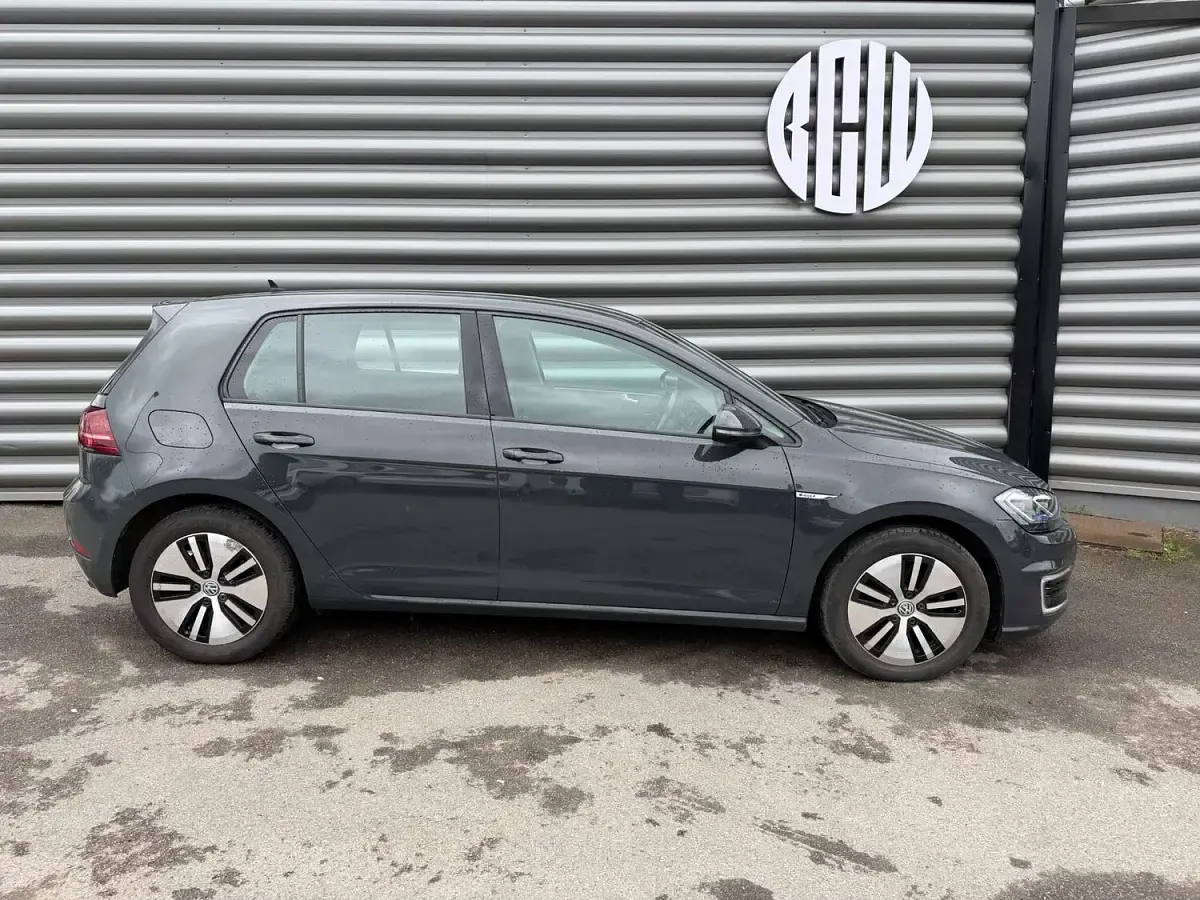 Used VW e-Golf 99 kW (135 HP) 2019 Grey Hatchback