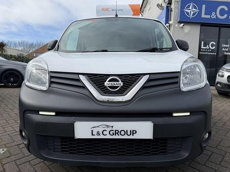 Used Nissan NV250 Acenta 95 HP (69 kW) 2020 White Van