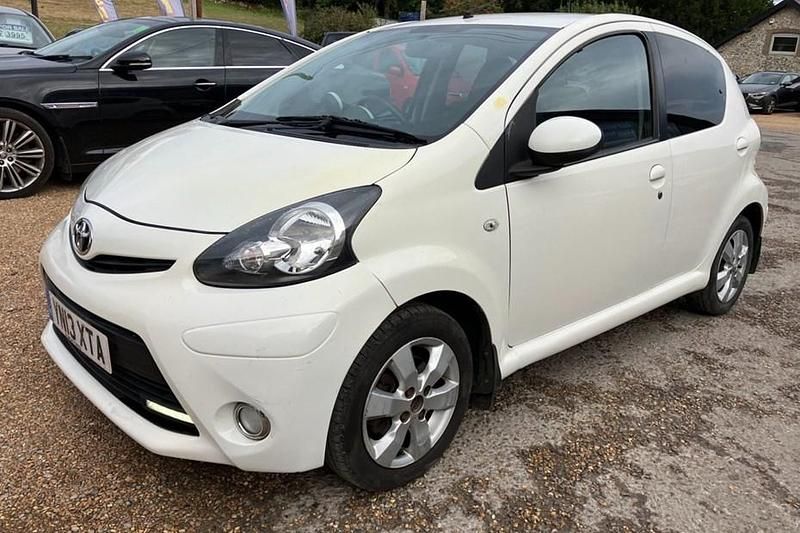 White Used 2013 Toyota Aygo Hatchback | £2,000 (Good price) - Image 1/1